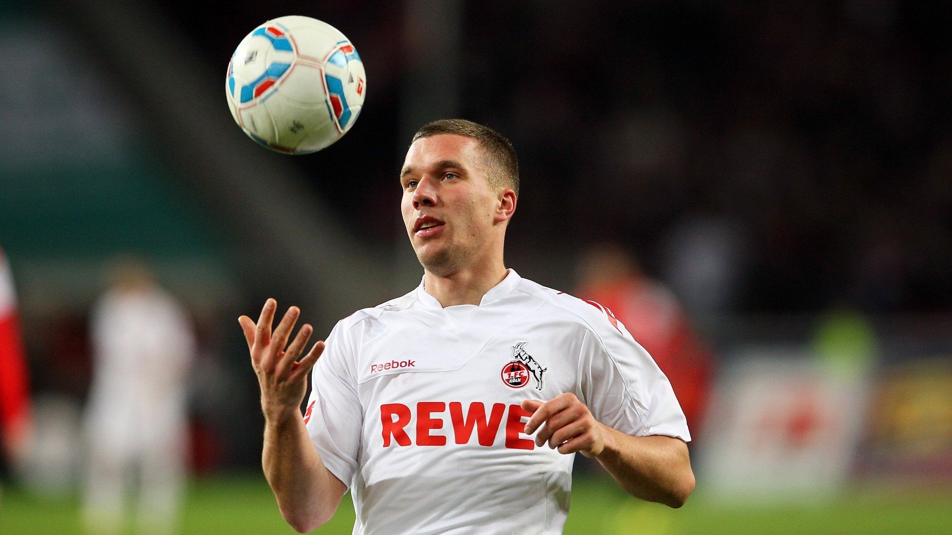 爱游戏全站-西甲闪耀星辰：明星过人，精彩不断！，西甲明星球员