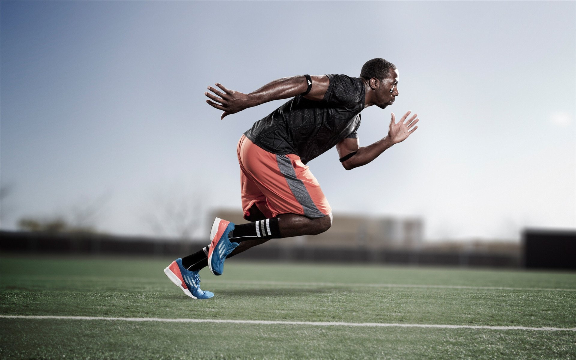 顶级联赛全面升级转播技术提升观众观看体验，赛事转播权的法律依据